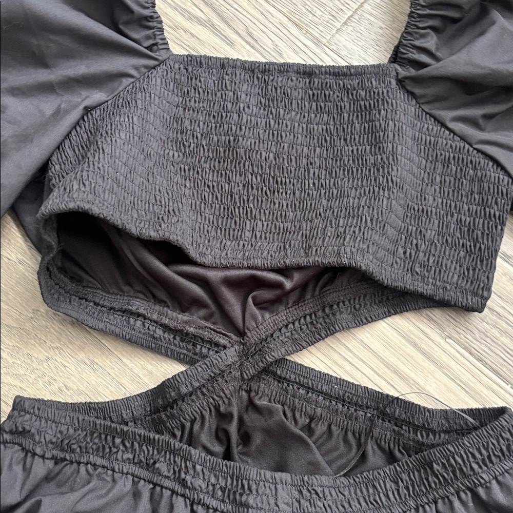 Blu Pepper | Elegant Black Puff Sleeve Cut Out Mini Dress Size Large - Picture 14 of 14